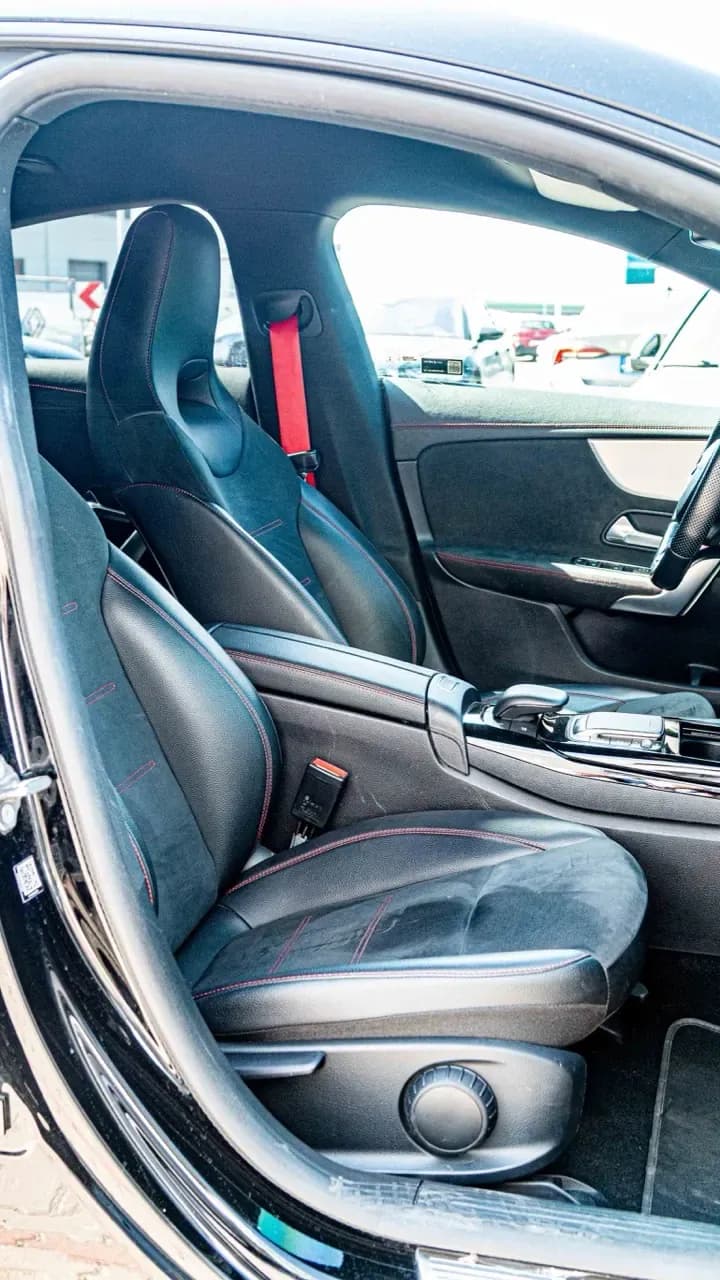 Mercedes-Benz CLA 45 S AMG, rok 2022, zdjęcie 2