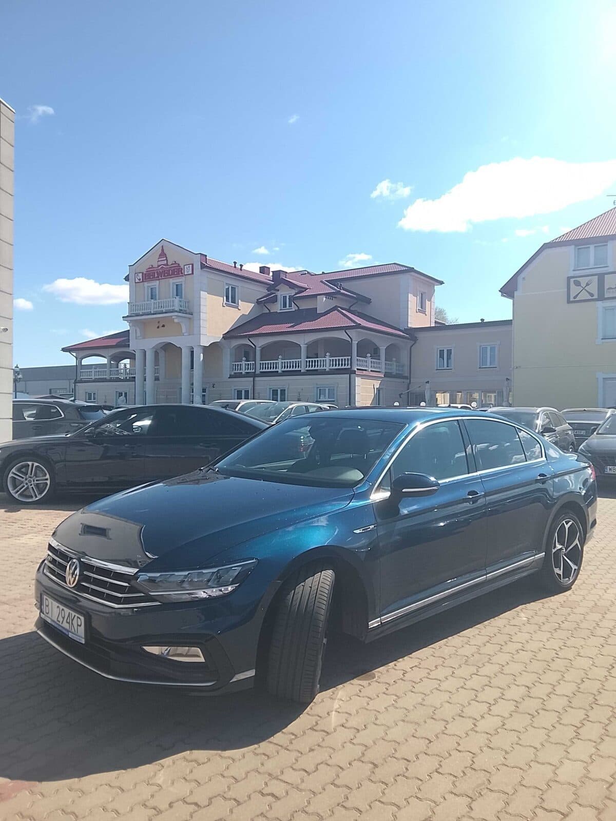 Volkswagen Passat B8 R-Line, rok 2022, zdjęcie 1