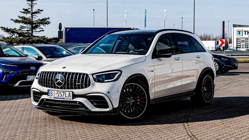 Mercedes-Benz GLC AMG 63S, rok 2020